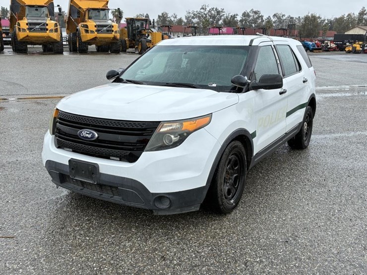 2015-ford-explorer-image-1