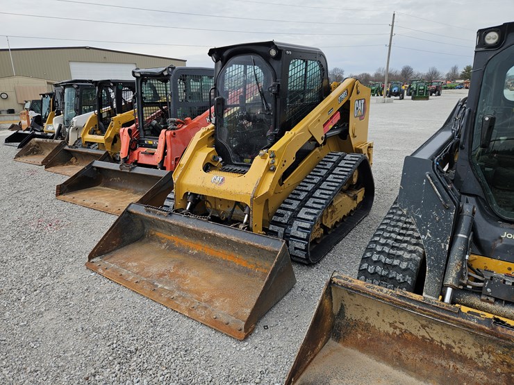 2022-caterpillar-279d3-image-25