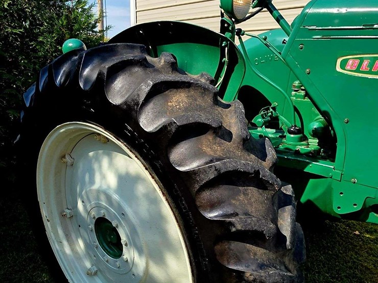 1958-oliver-770-image-10