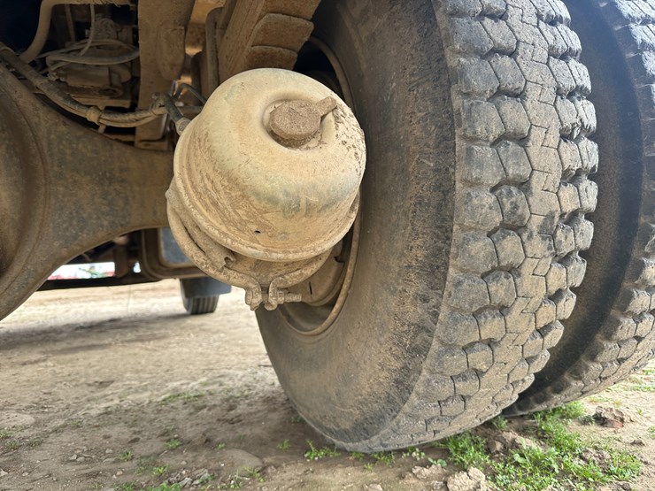 chevrolet-c65-image-10