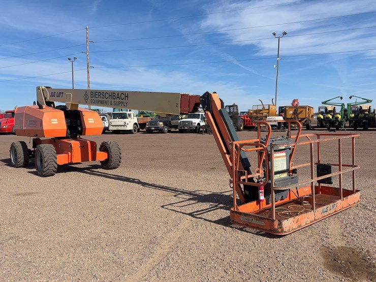 2012-jlg-860sj-image-2