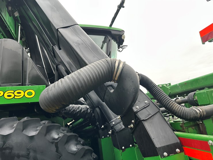 2021-john-deere-cp690-image-72