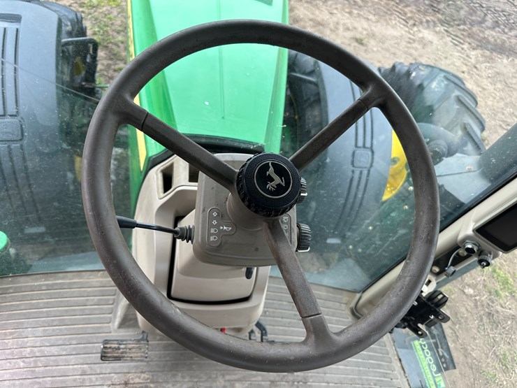 2012-john-deere-8335r-image-62