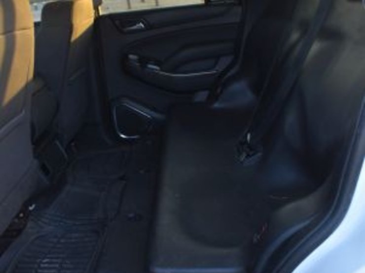 2018-chevrolet-tahoe-image-12