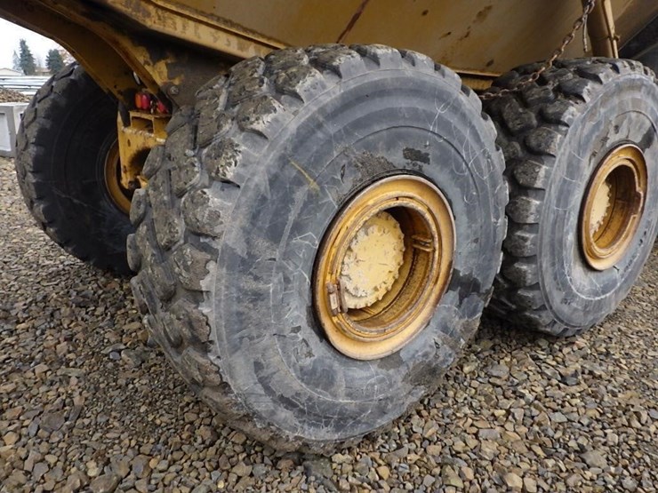 2005-caterpillar-740-image-43