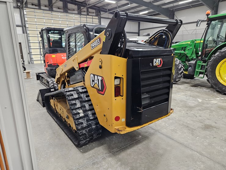 2023-caterpillar-299d3-image-21