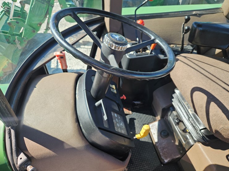 1986-john-deere-3150-image-16
