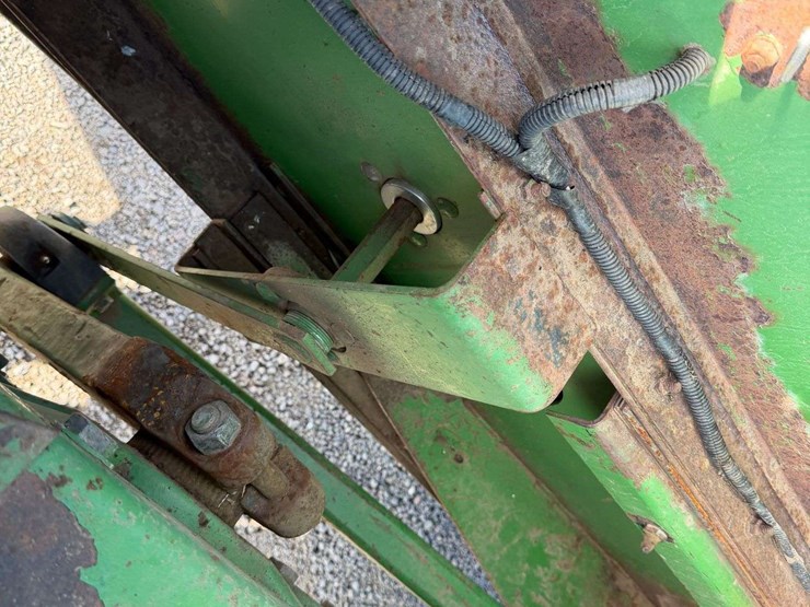 john-deere-466-image-23