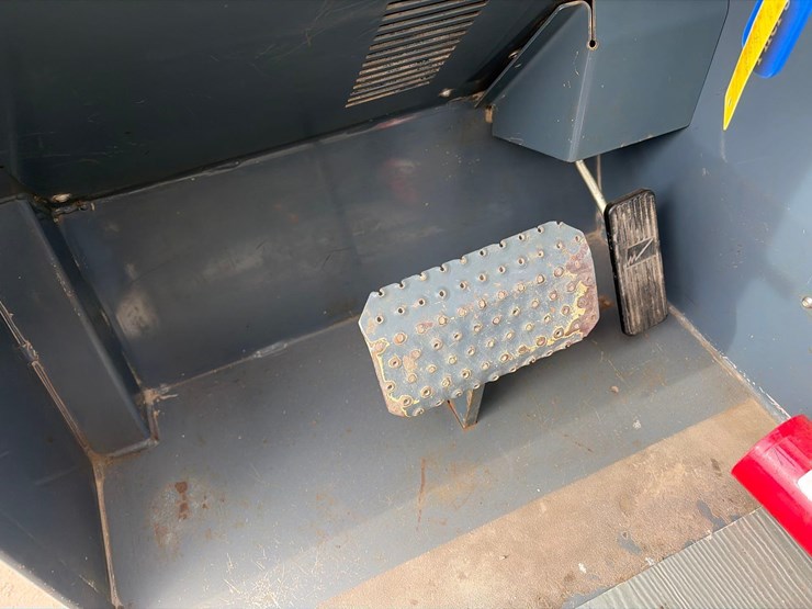 2016-gehl-rs8-44-image-24