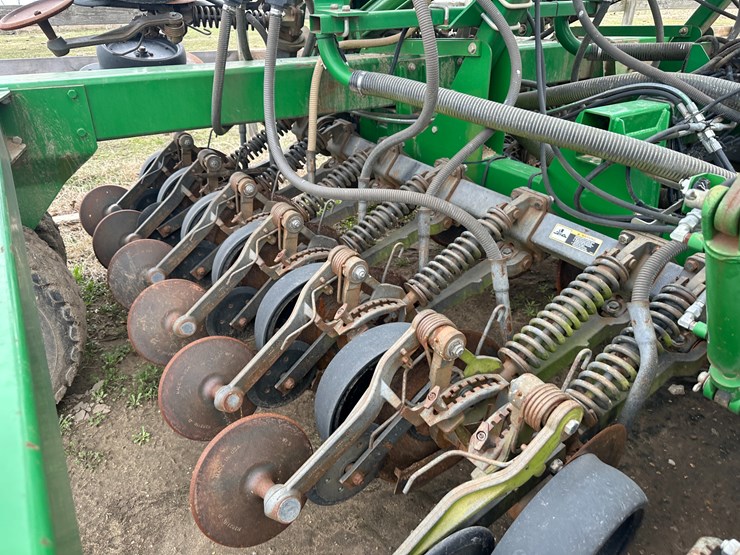 john-deere-1890-image-30