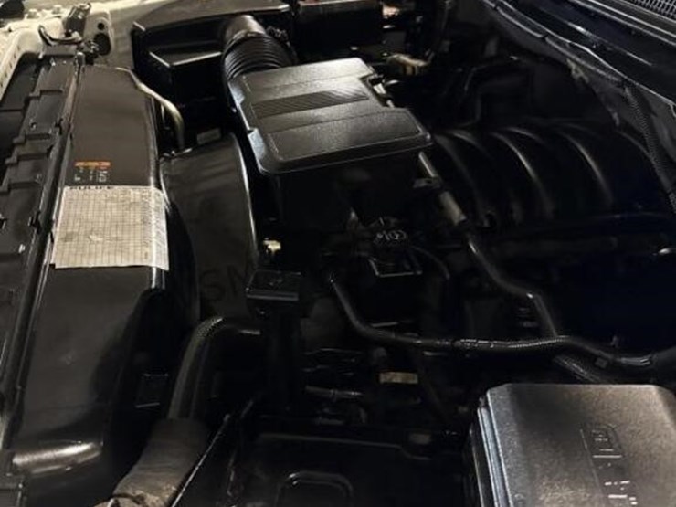 2020-chevrolet-silverado-3500hd-image-16