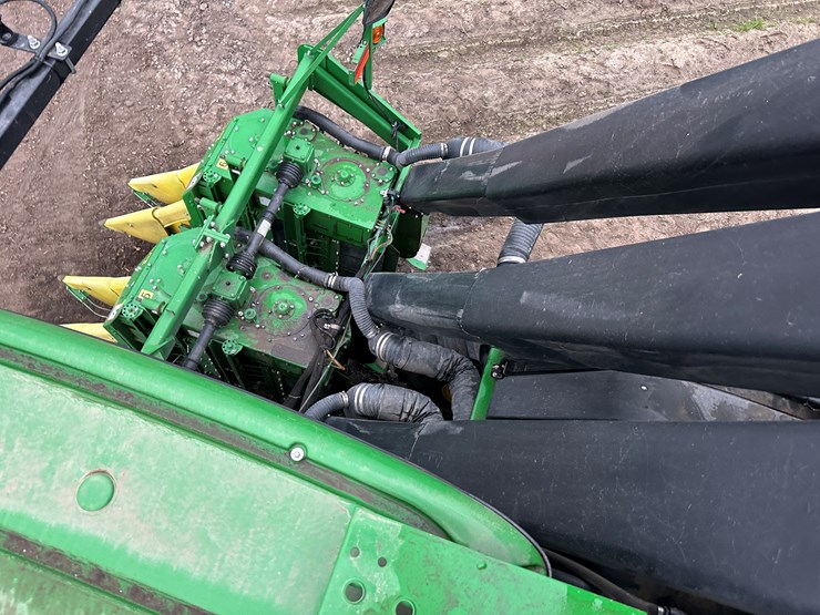 2021-john-deere-cp690-image-120