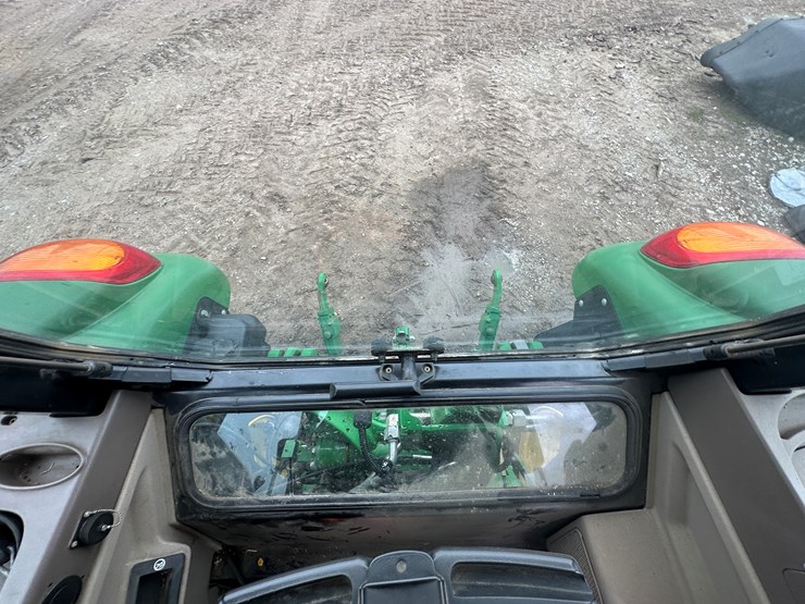 2014-john-deere-5075m-image-70