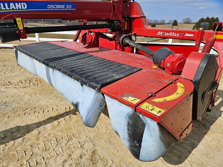 2019-new-holland-313-image-24