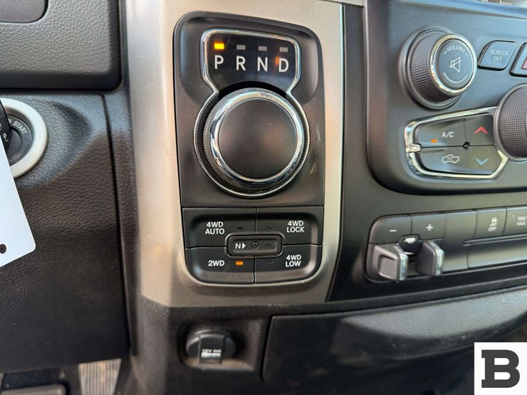 2019-dodge-1500-image-32