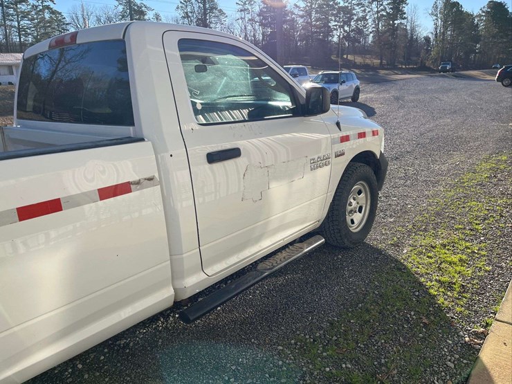 2017-dodge-1500-image-8