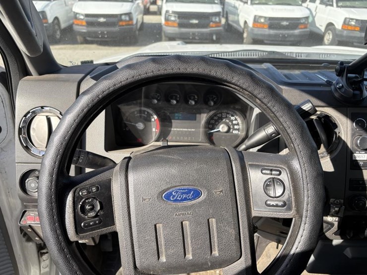 2011-ford-f550-sd-image-14