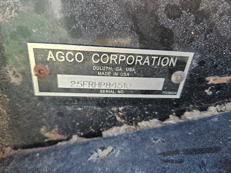 2005-gleaner-8000-image-9