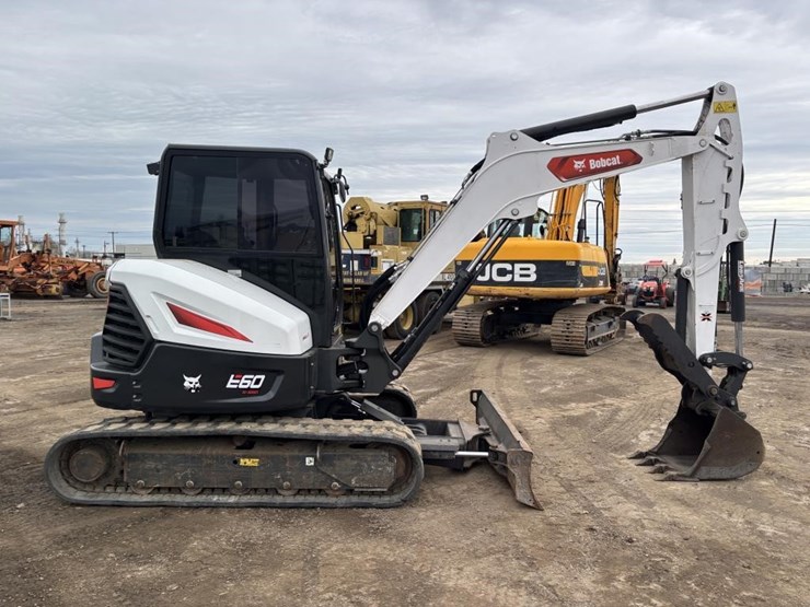 2021-bobcat-e60-image-7