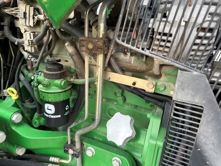 2014-john-deere-5075m-image-54