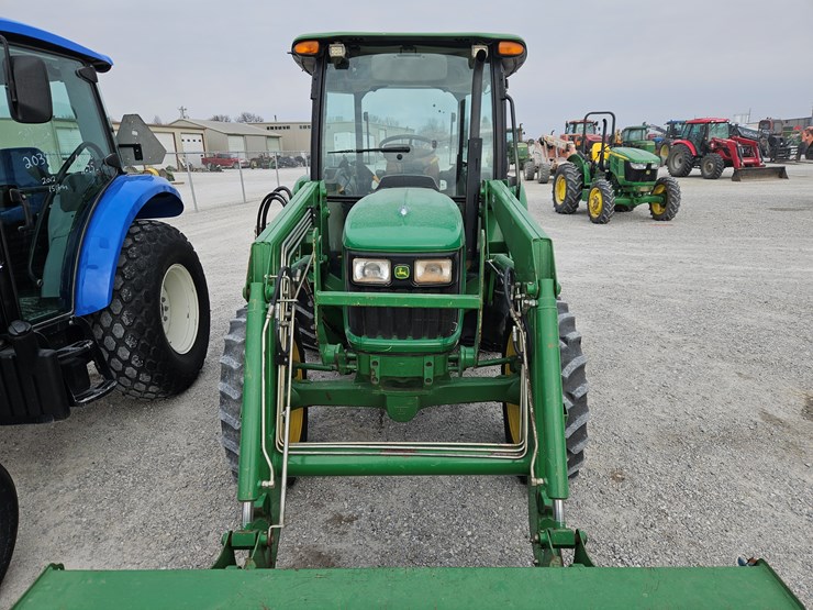 2013-john-deere-5075e-image-4