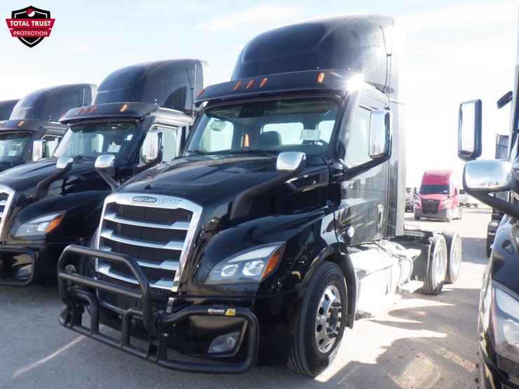 2022-freightliner-cascadia-116-image-1