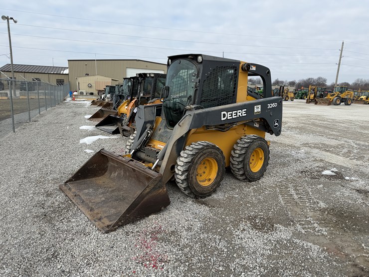 2012-deere-326d-image-1