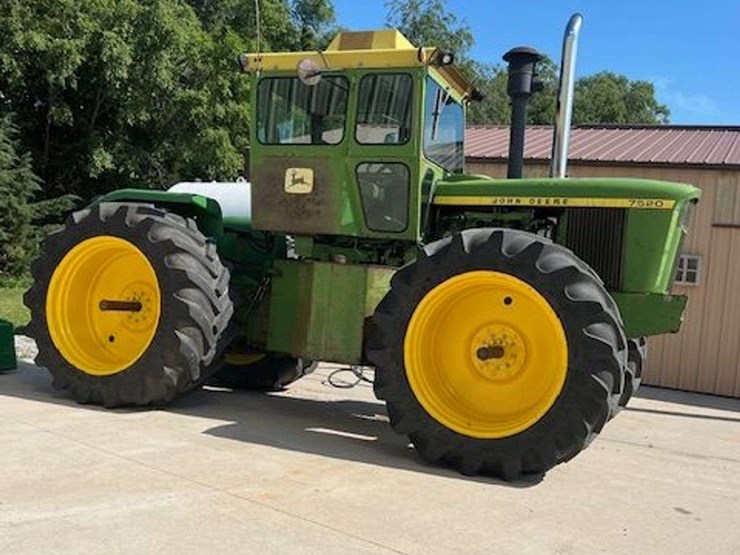 1974-john-deere-7520-image-2