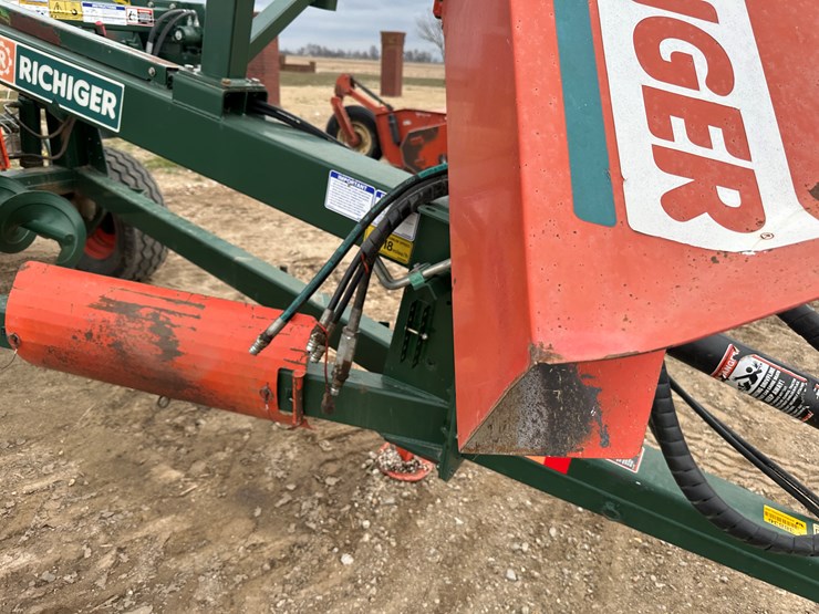 #38836-•-2019-richiger-e6910-grain-bag-unloader-image-31