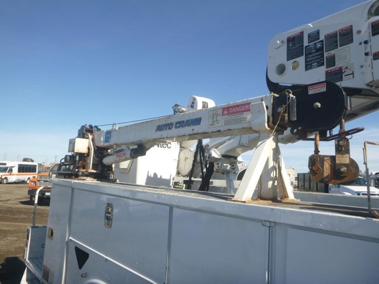 2012-ford-f550-image-18