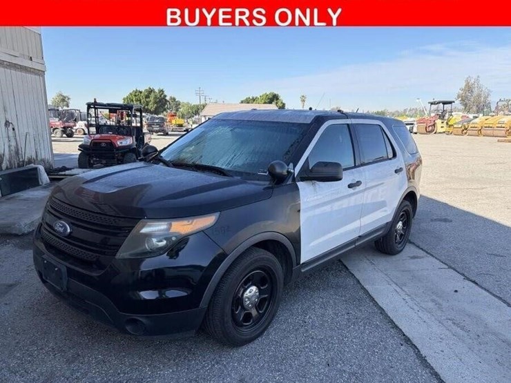 2015-ford-explorer-image-1