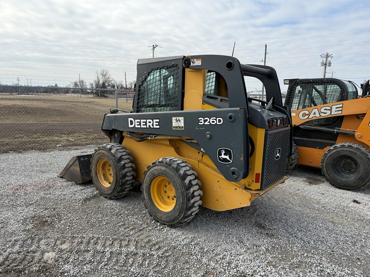 2012-deere-326d-image-14