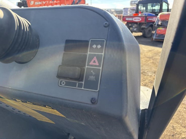 2013-advance-sw8000-image-15