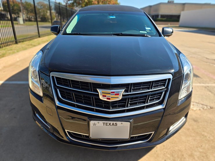 2017-cadillac-federal-70in-limo-w-27466-miles,-premium-federal-coachwork,-luxury-transport-image-3