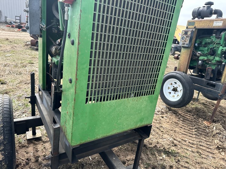 john-deere-4045d-image-13