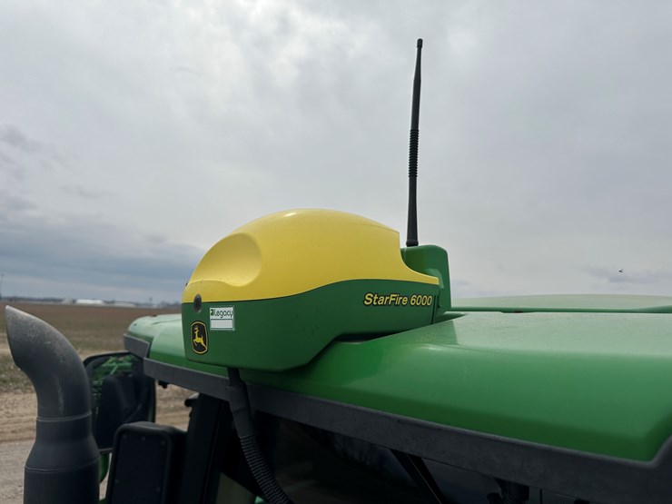 2021-john-deere-r4044-image-96
