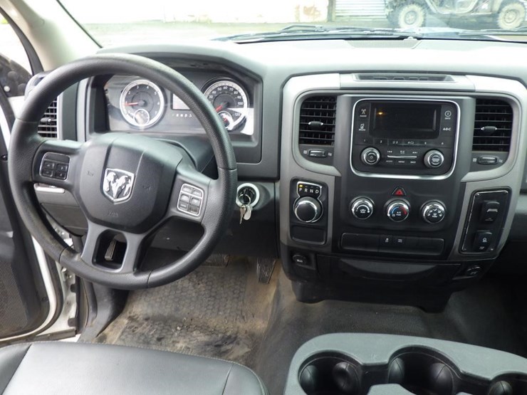 2016-dodge-1500-image-9