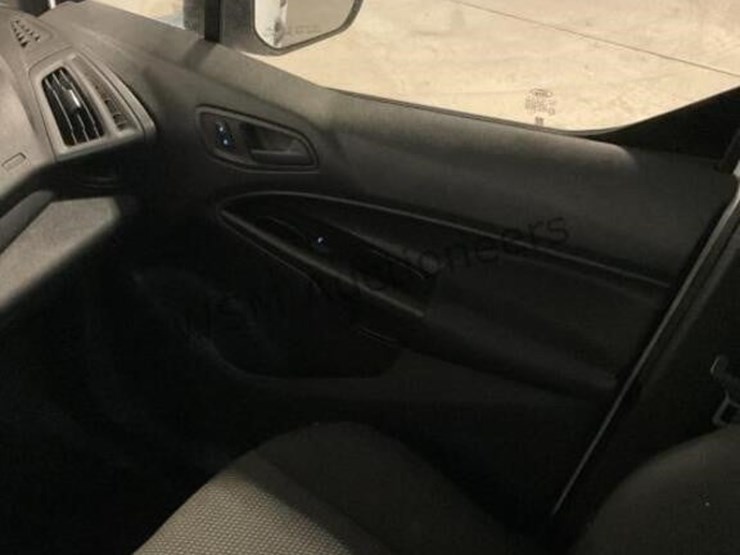 2015-ford-transit-connect-image-21