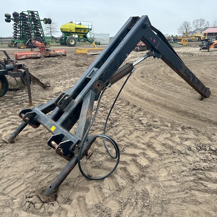 #40109 • 10' 3pt Boom Lift