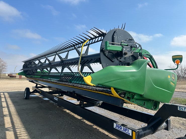 2020-john-deere-735fd-image-2