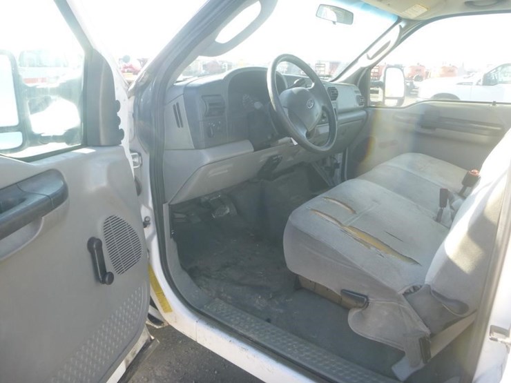 2006-ford-f250-image-13