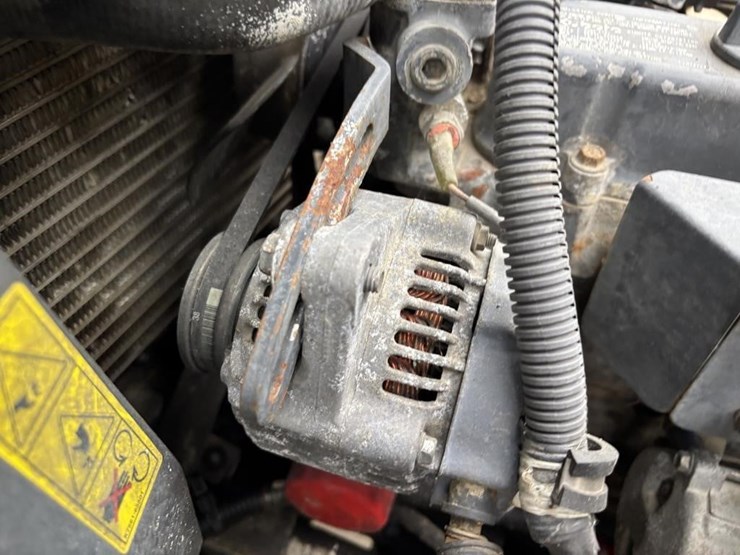 2011-kubota-rtv900-image-19