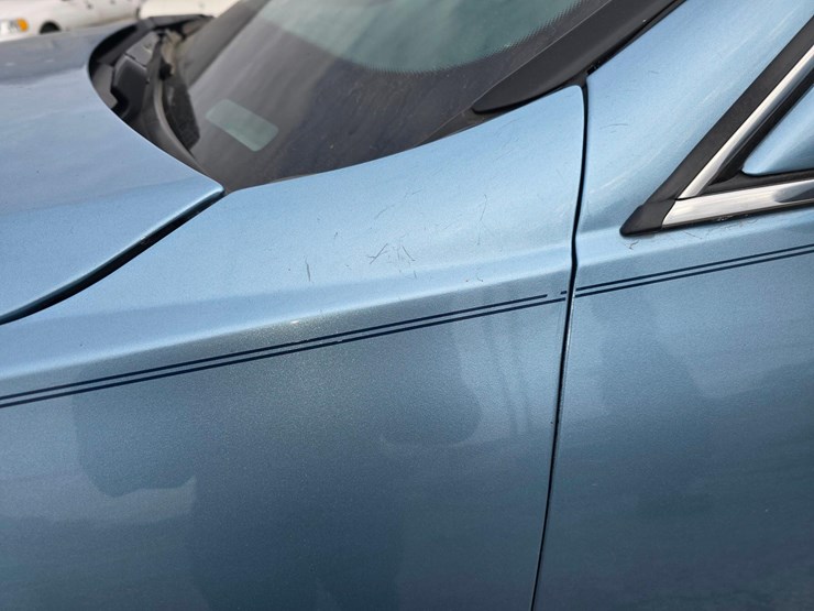 2006-cadillac-gm-superior-coach-6-door-limousine---only-21,567-miles-image-8