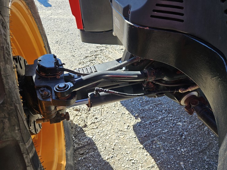 2013-versatile-260-image-5