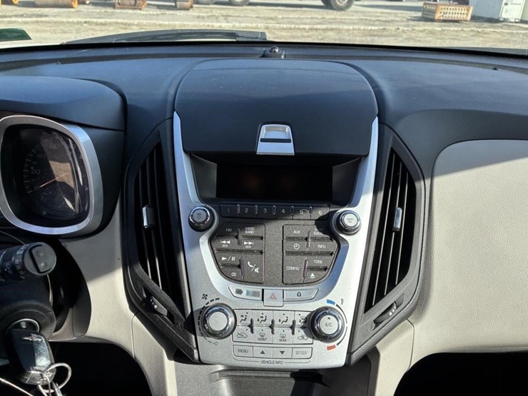 2014-chevrolet-equinox-image-14