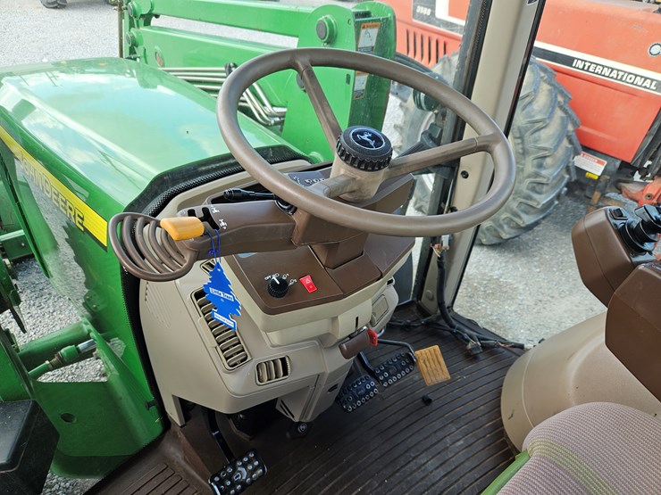 2006-john-deere-7520-image-12