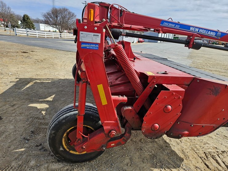 2019-new-holland-313-image-33