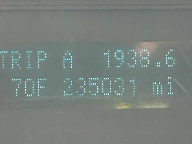 2011-ford-f550-image-15