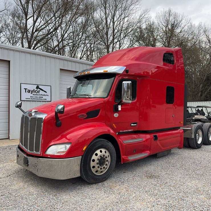 2019 PETERBILT 579