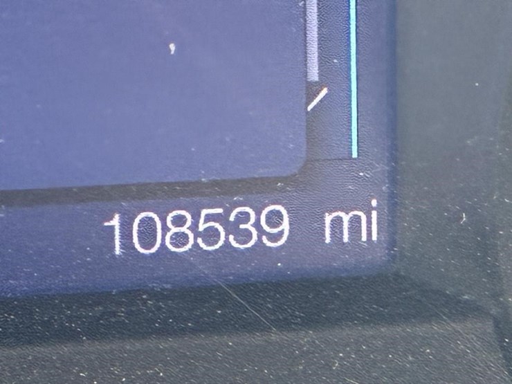 2013-ford-explorer-image-18